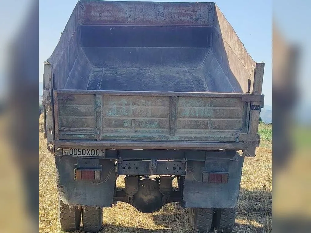 Самосвал Зил