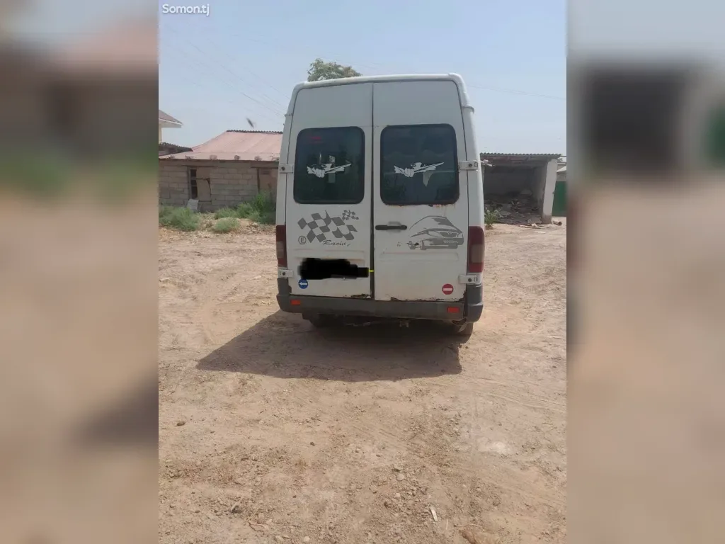Микроавтобус Mercedes-Benz Sprinter
