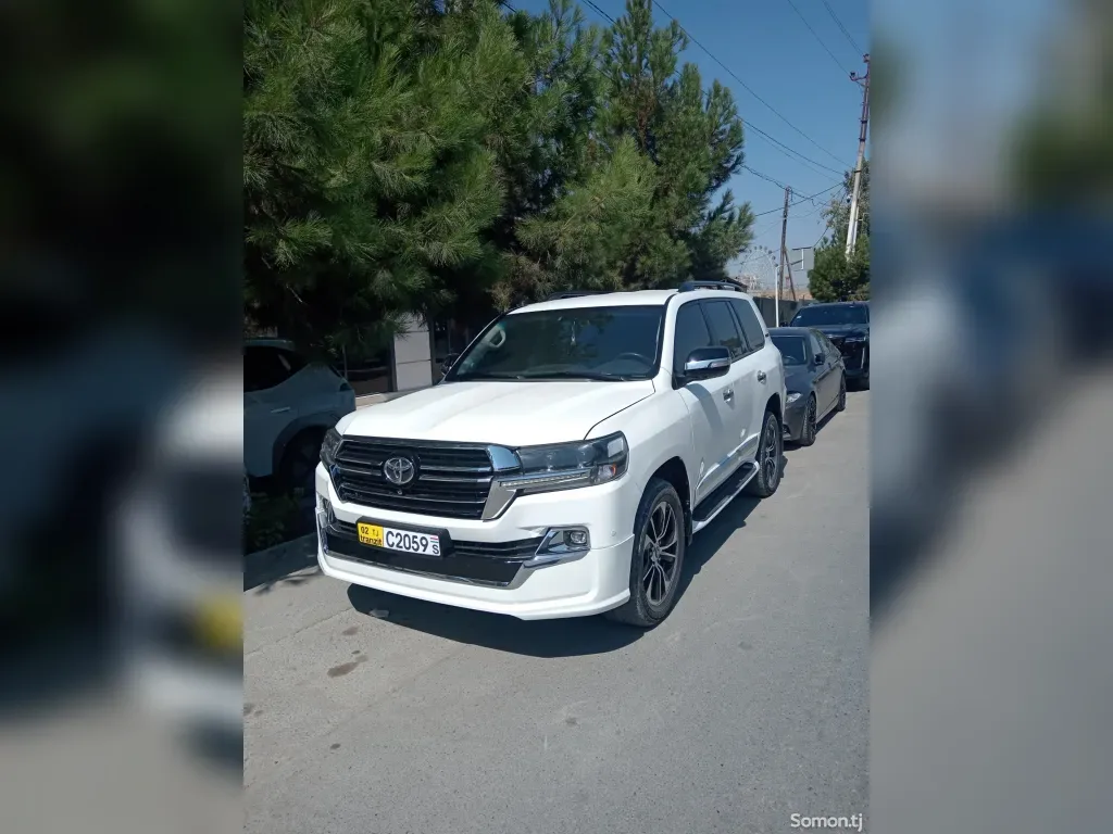 Toyota Land Cruiser