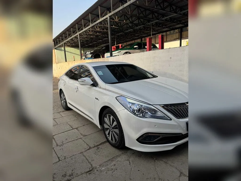 Hyundai Grandeur