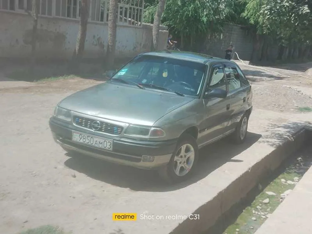 Opel Astra F