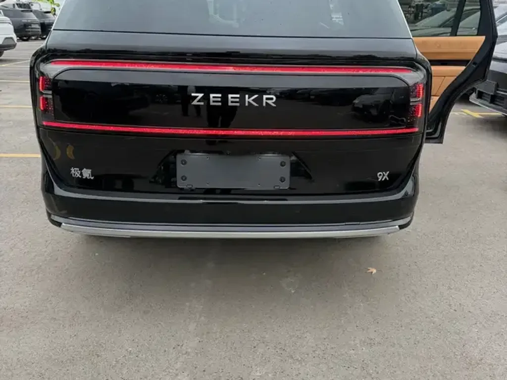Zeekr 7X