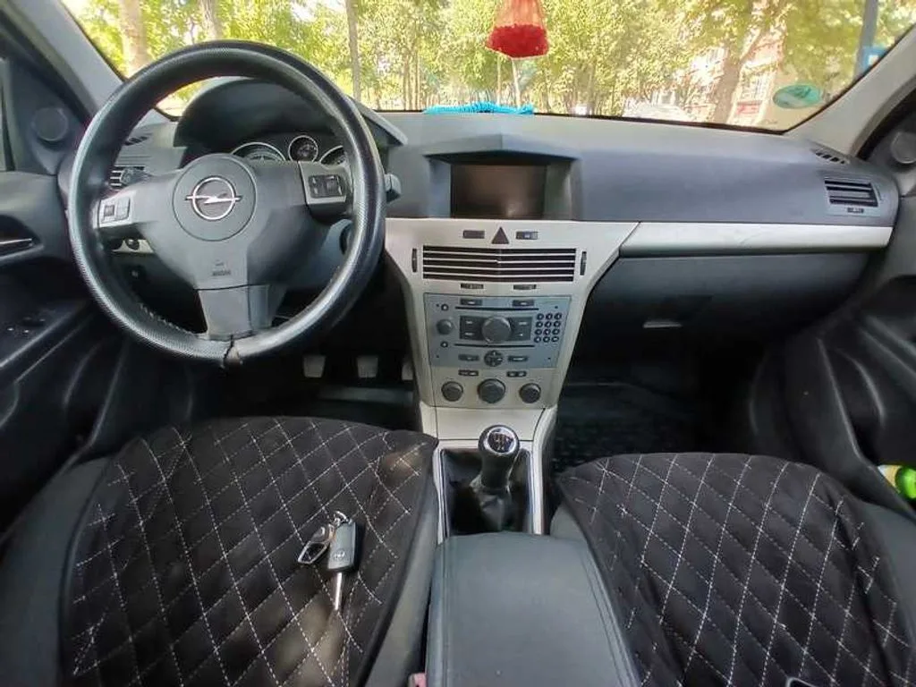 Opel Astra H