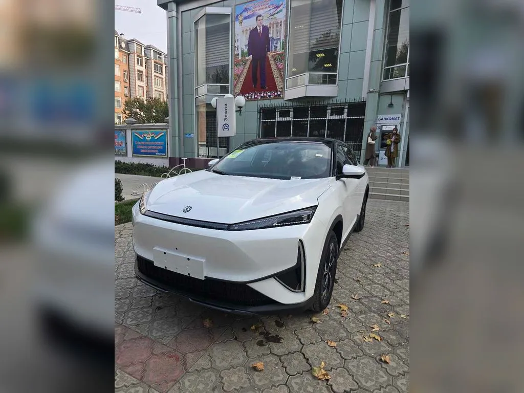 Dongfeng L7