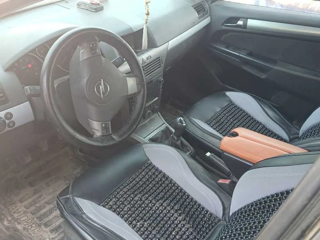 Opel Astra H