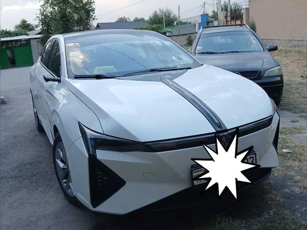 Dongfeng L7