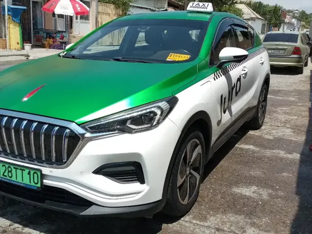 Hongqi E Hs3