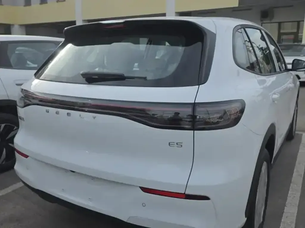 Geely Galaxy E5