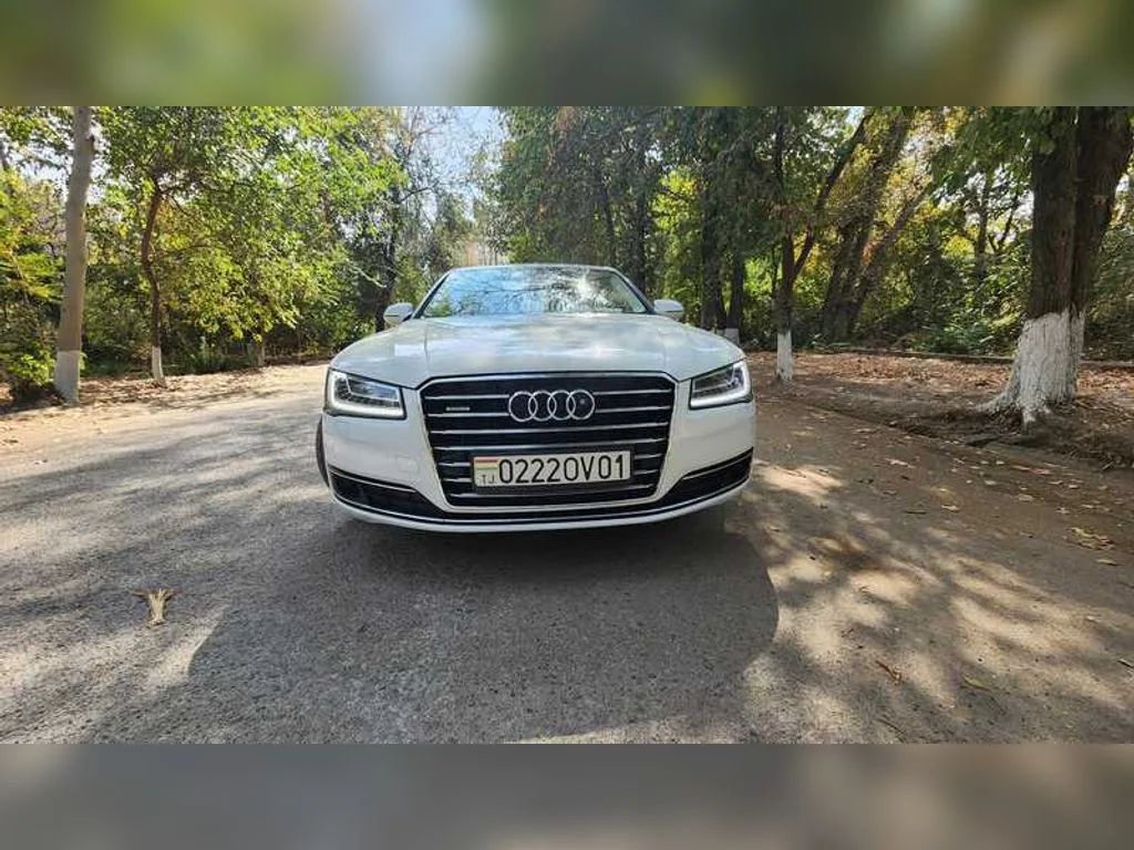 Audi A8