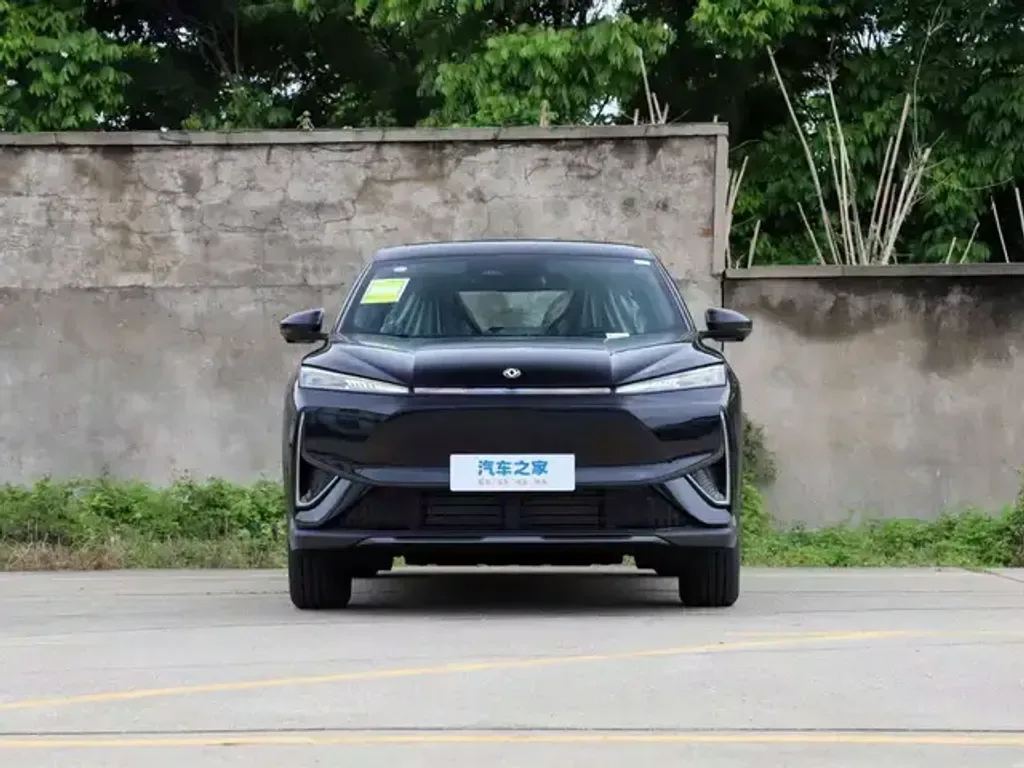 Dongfeng L7