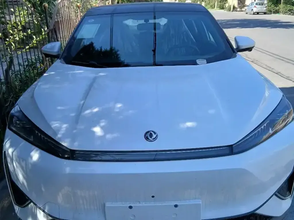 Dongfeng L7