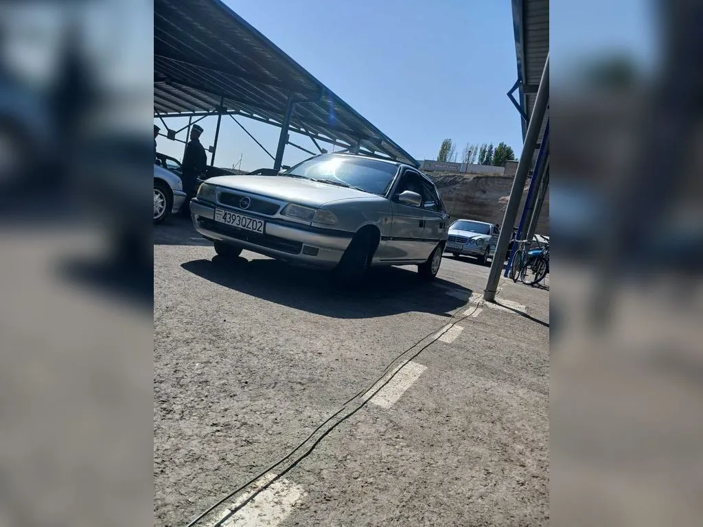 Opel Astra F