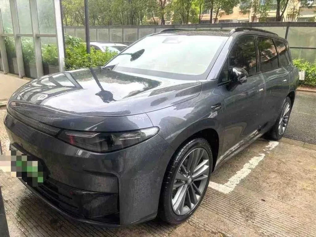 Leapmotor C16