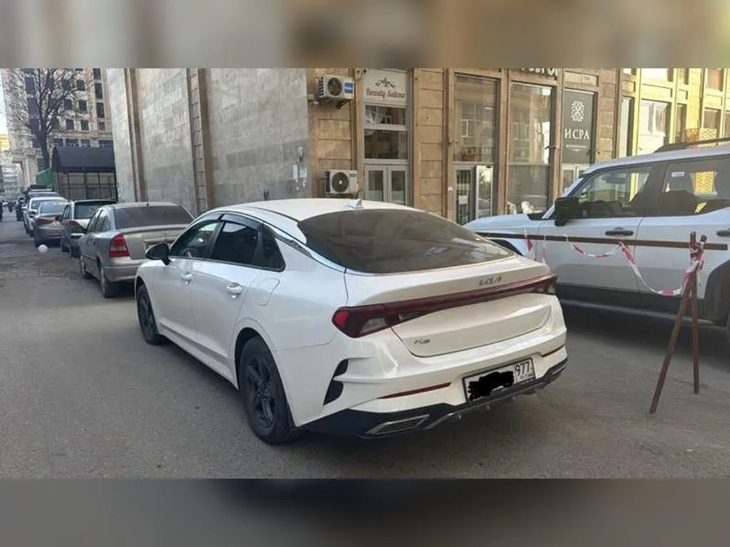 Kia K5