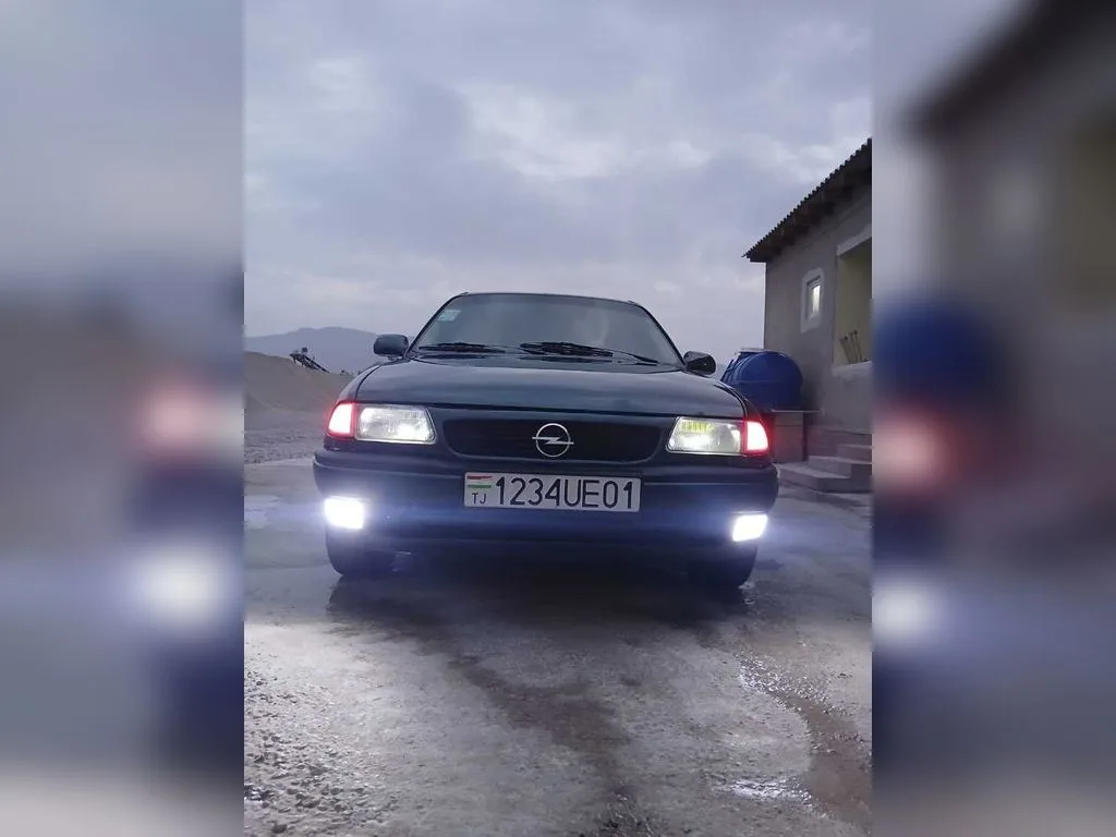 Opel Astra F