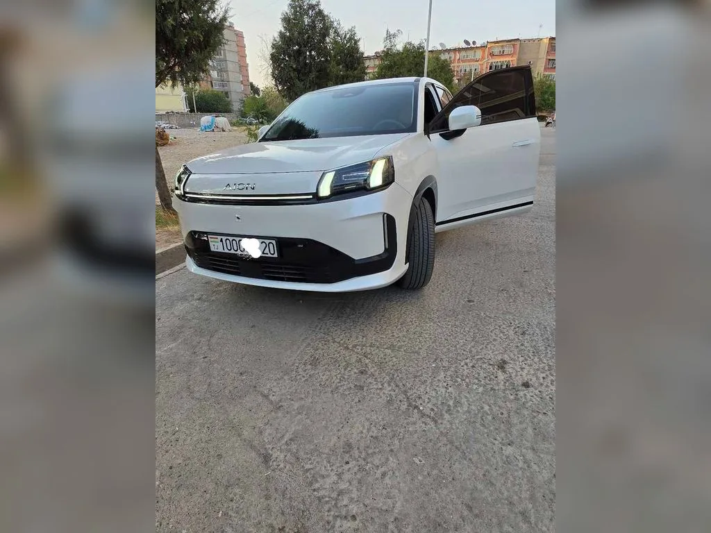 GAC Aion V