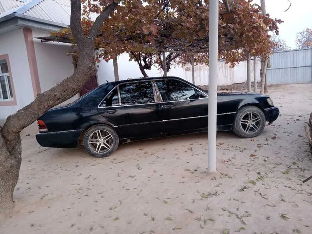 Mercedes-Benz S-Class