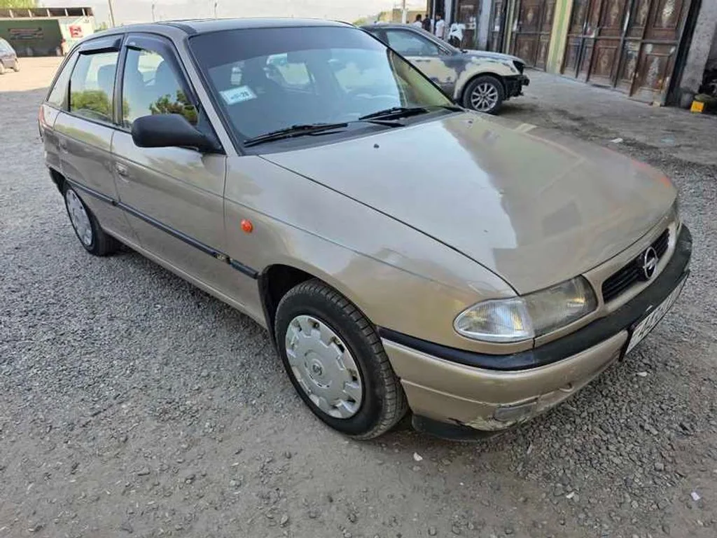 Opel Astra F