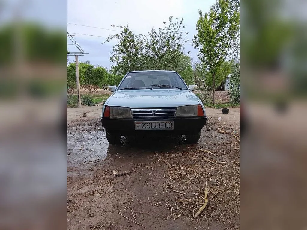 Lada 21099