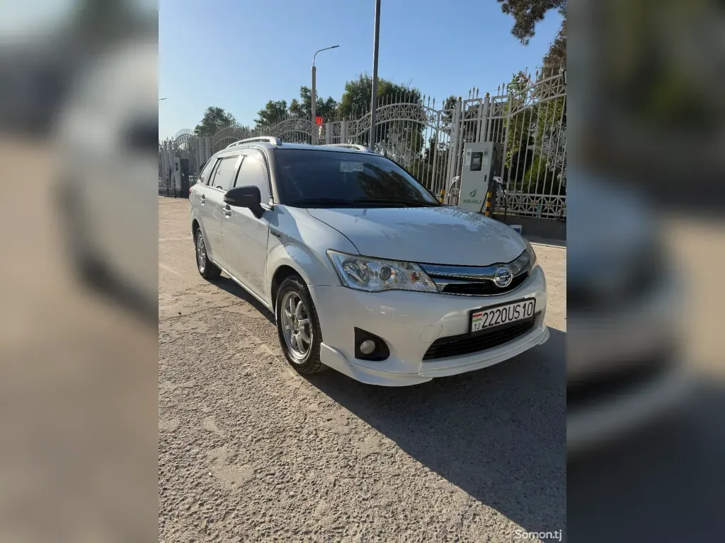 Toyota Fielder