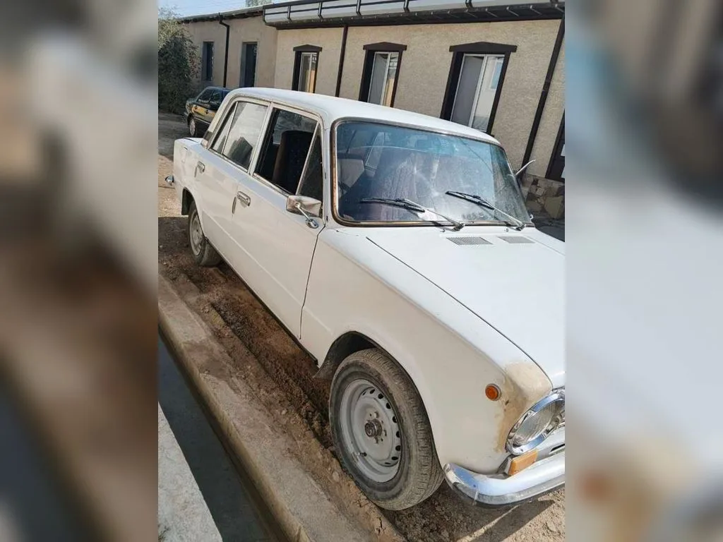 Lada 2111