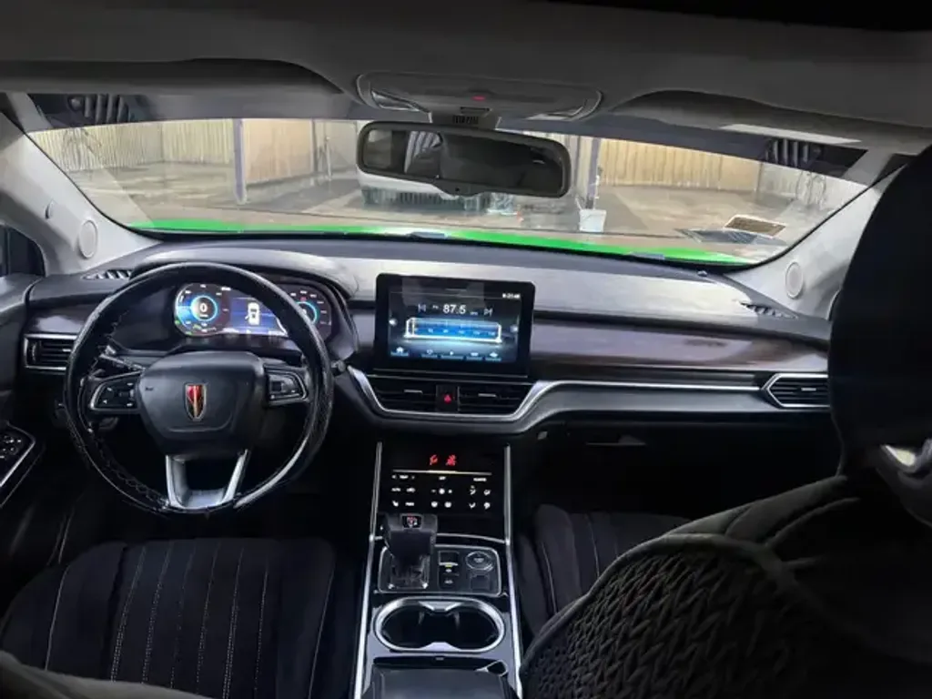 Hongqi E Hs3