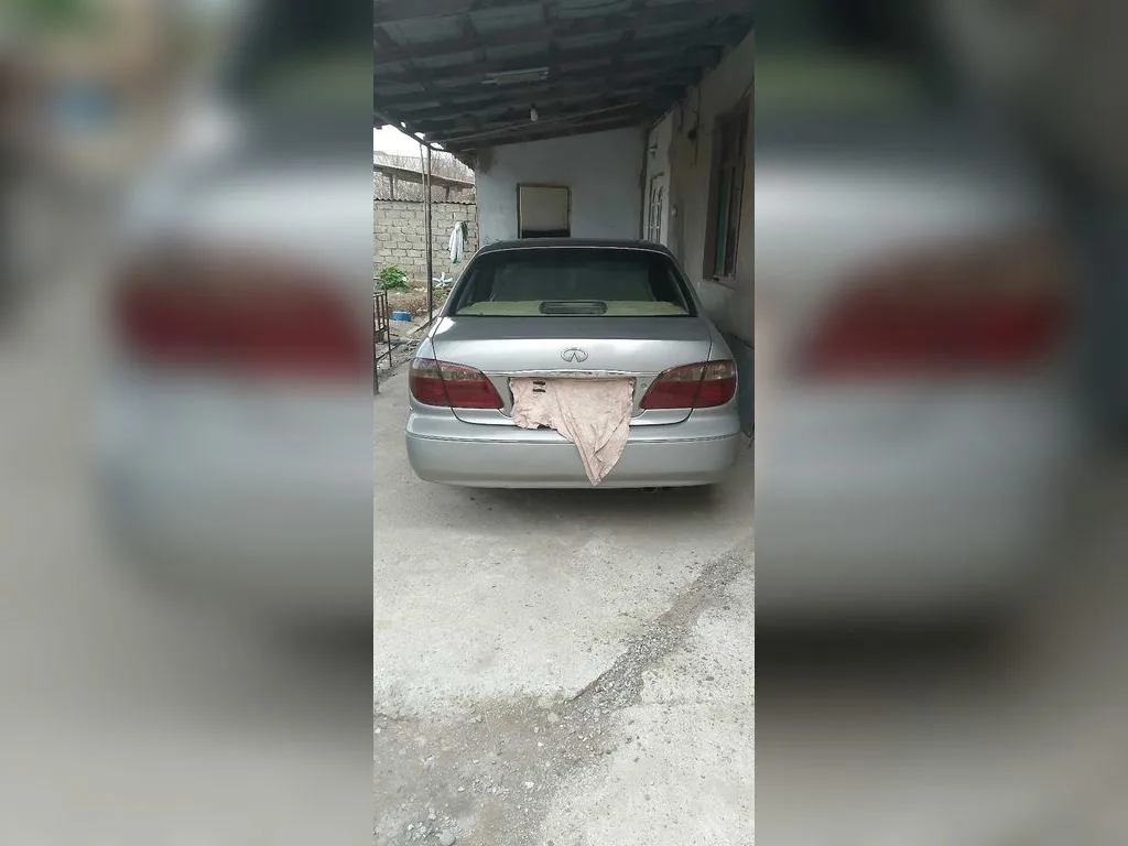 Infiniti I