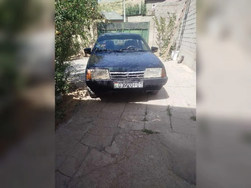 Lada 21099