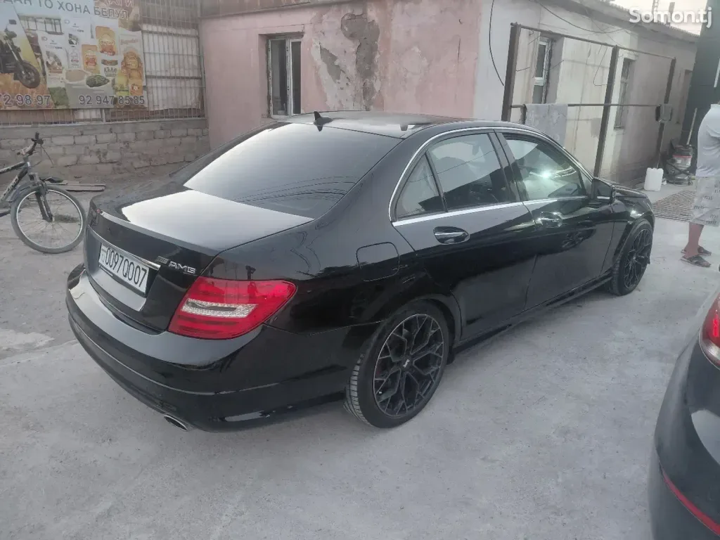 Mercedes-Benz C-Class