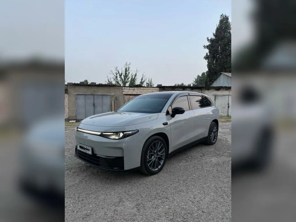 Leapmotor C10