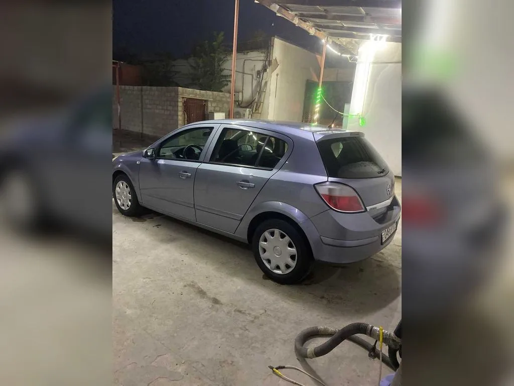 Opel Astra H