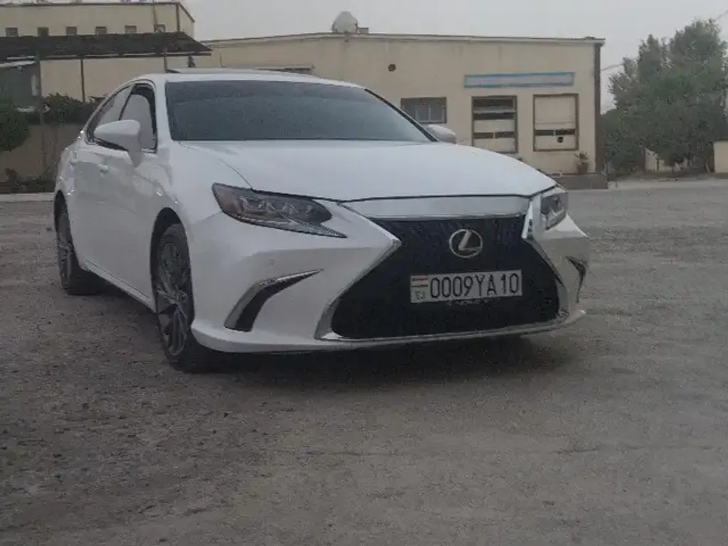 Lexus ES