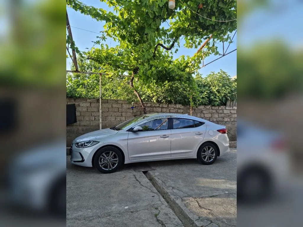 Hyundai Avante