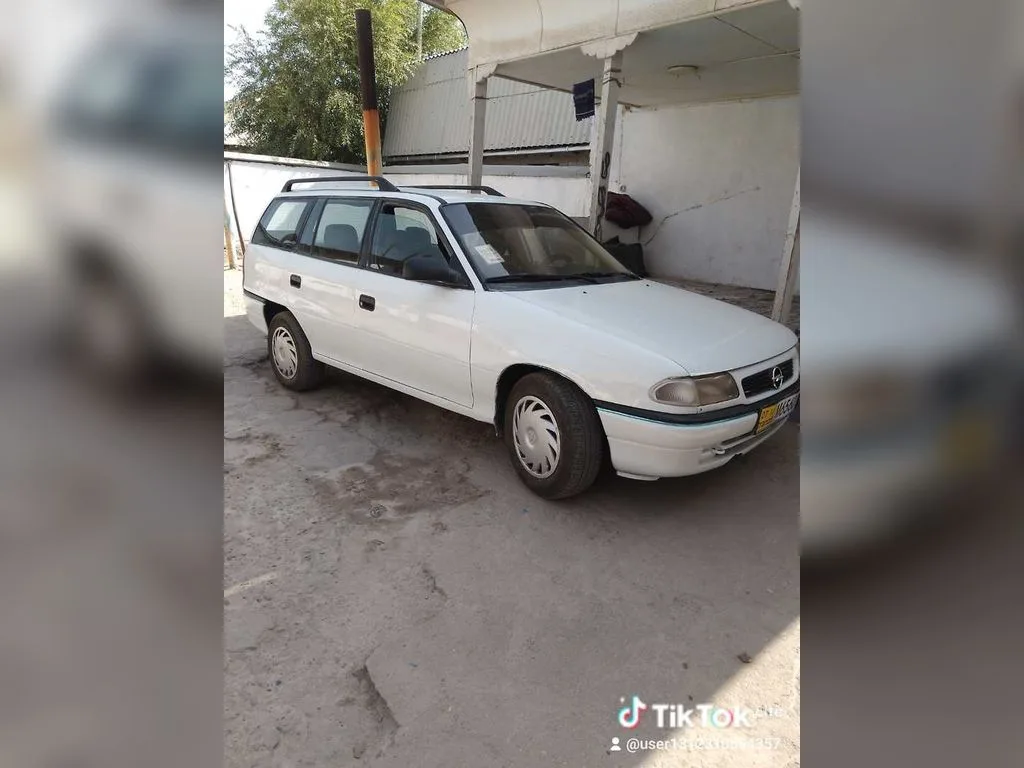 Opel Astra F
