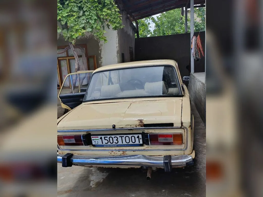 Lada 2106