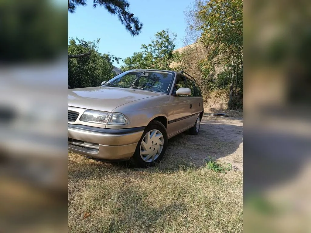 Opel Astra F