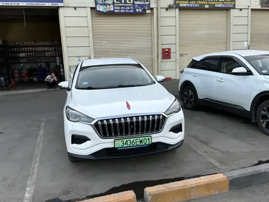 Hongqi E Hs3