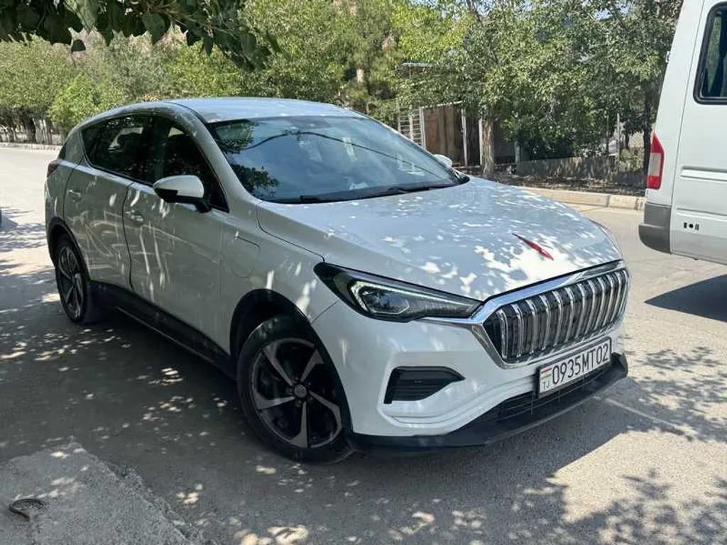 Hongqi E Hs3