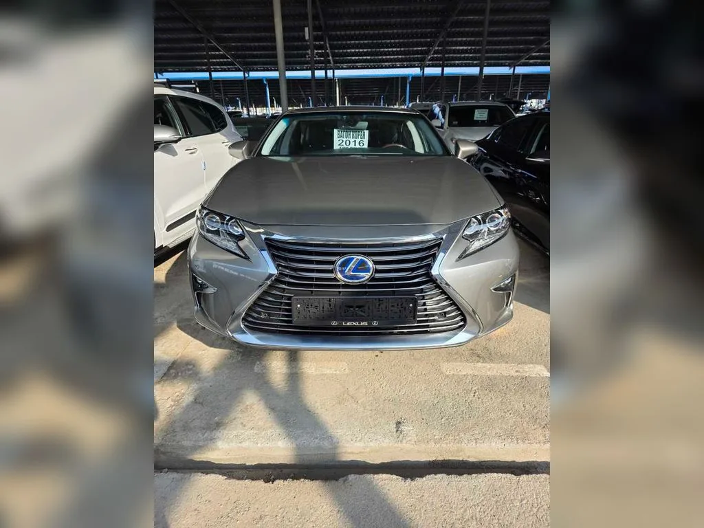 Lexus ES series