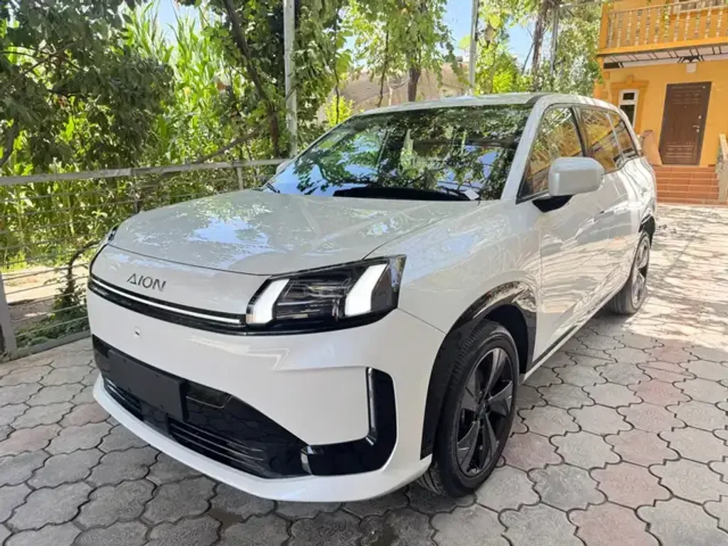 GAC Aion V