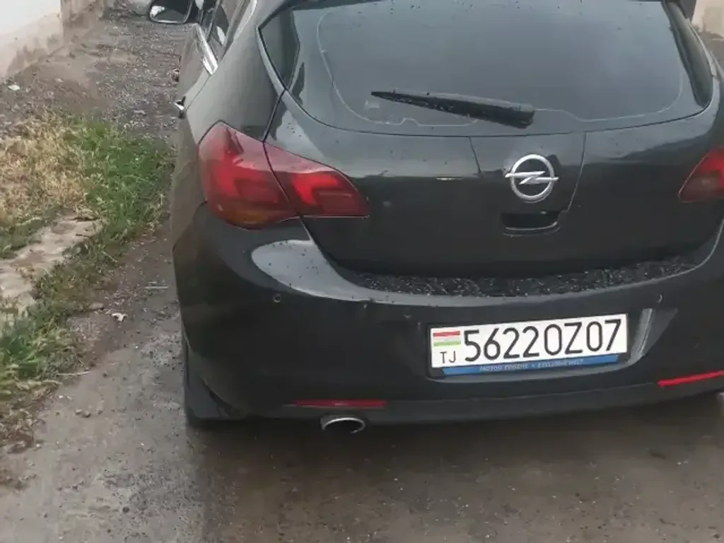 Opel Astra J