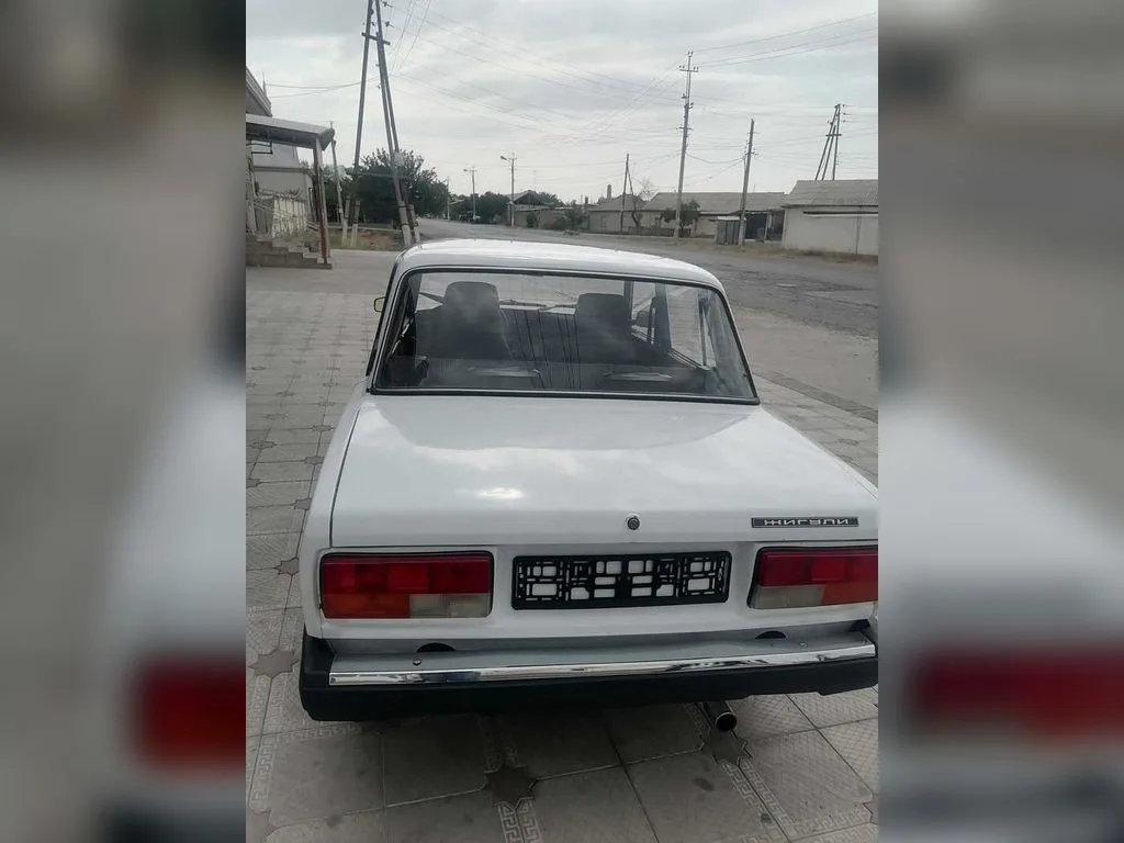 Lada 2107