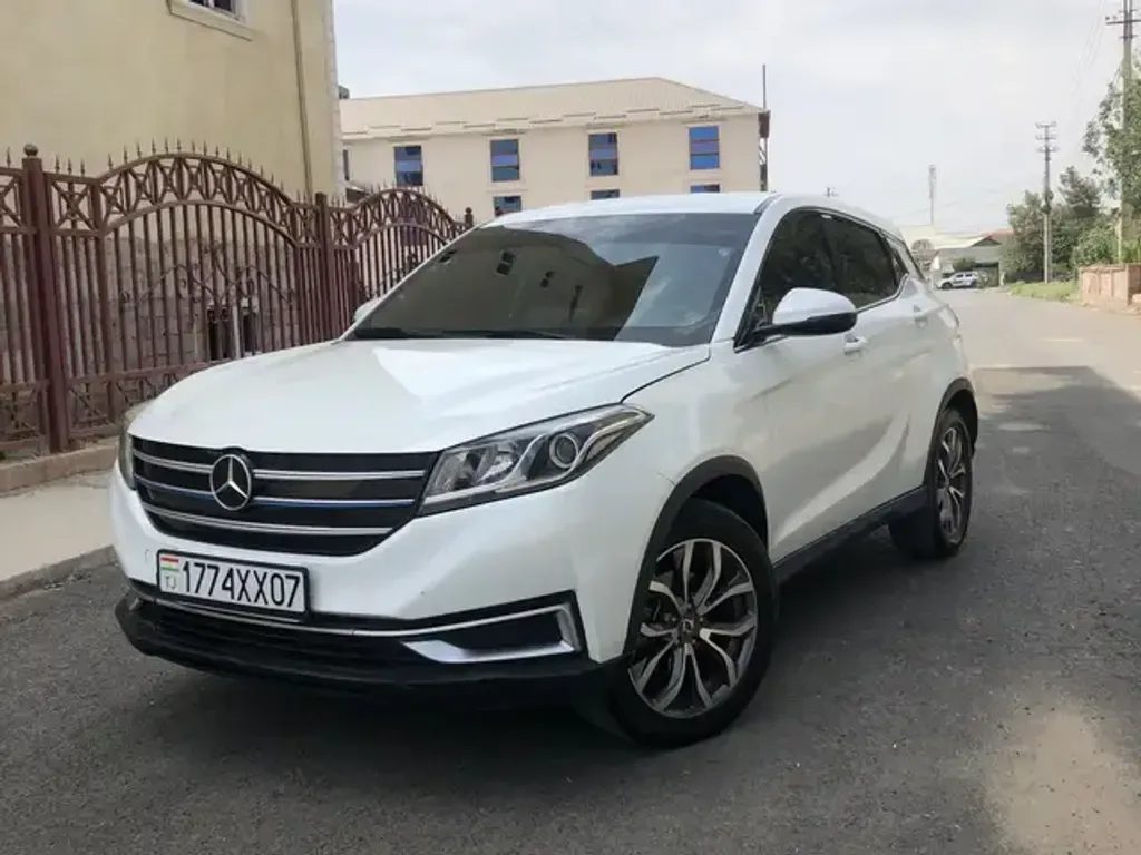 Dongfeng L7