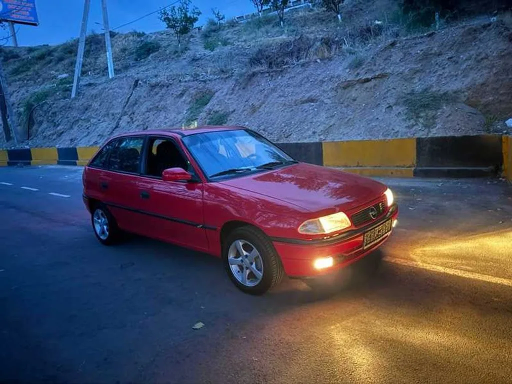 Opel Astra F
