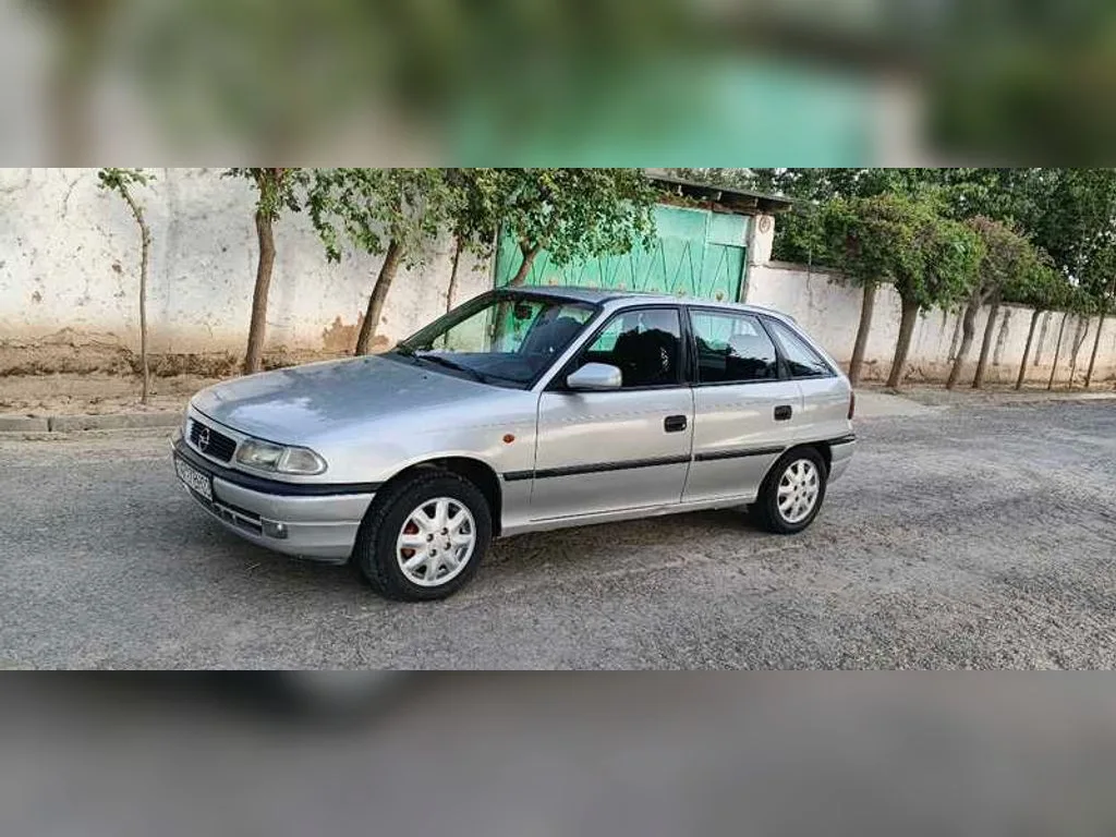 Opel Astra F
