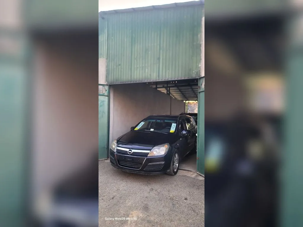 Opel Astra H