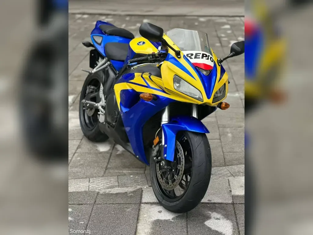 Мотоцикл HONDA CBR1O00RR