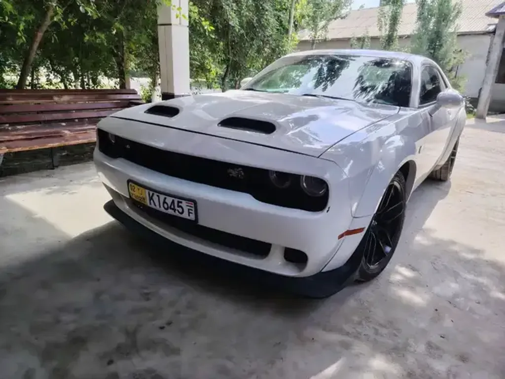 Dodge Challenger