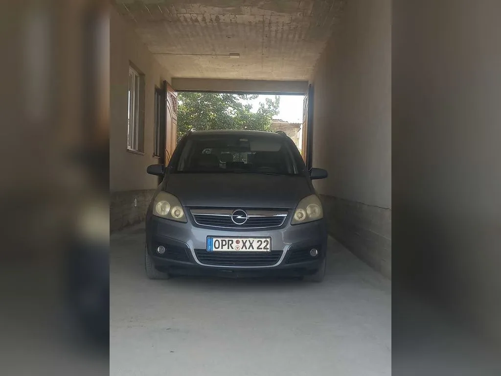 Opel Zafira
