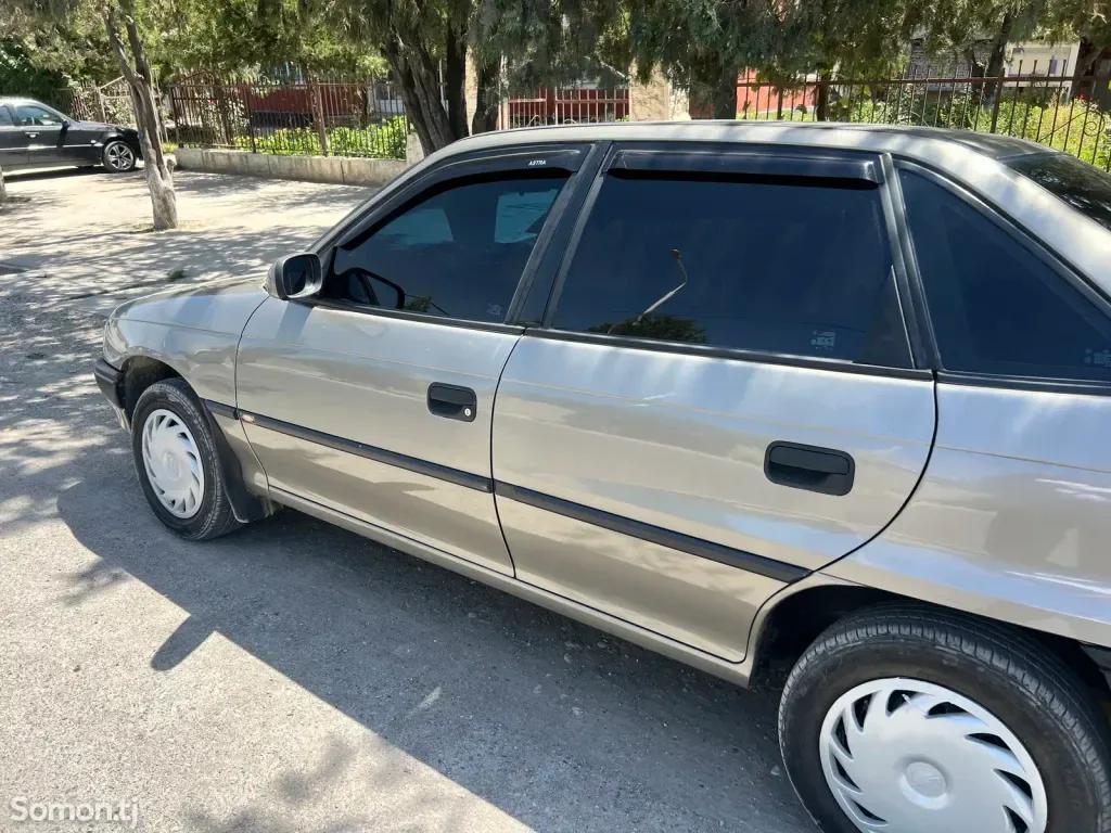 Opel Astra F